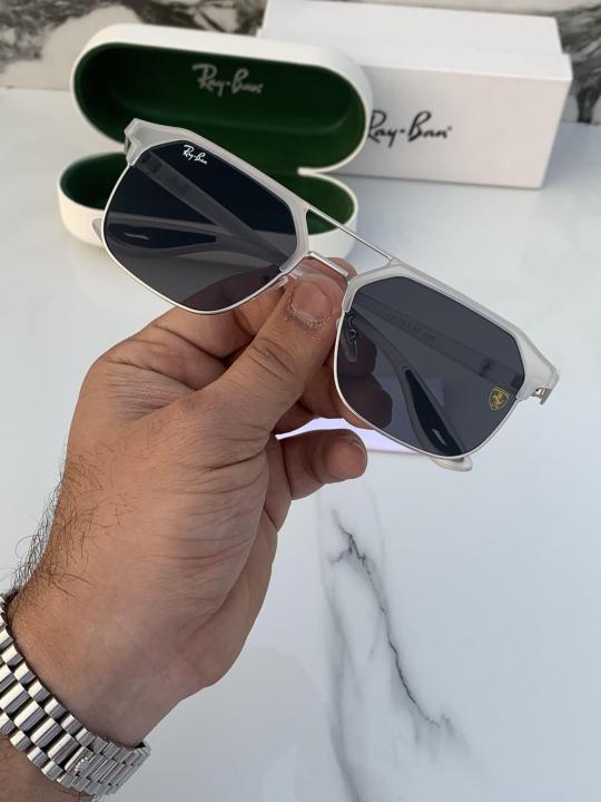 RB. White Black  |04