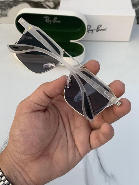 RB. White Black  |04