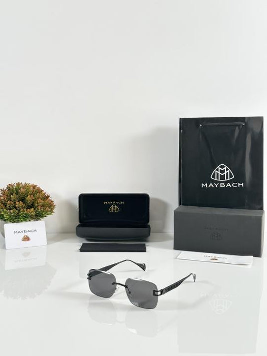 MB. Black |1018